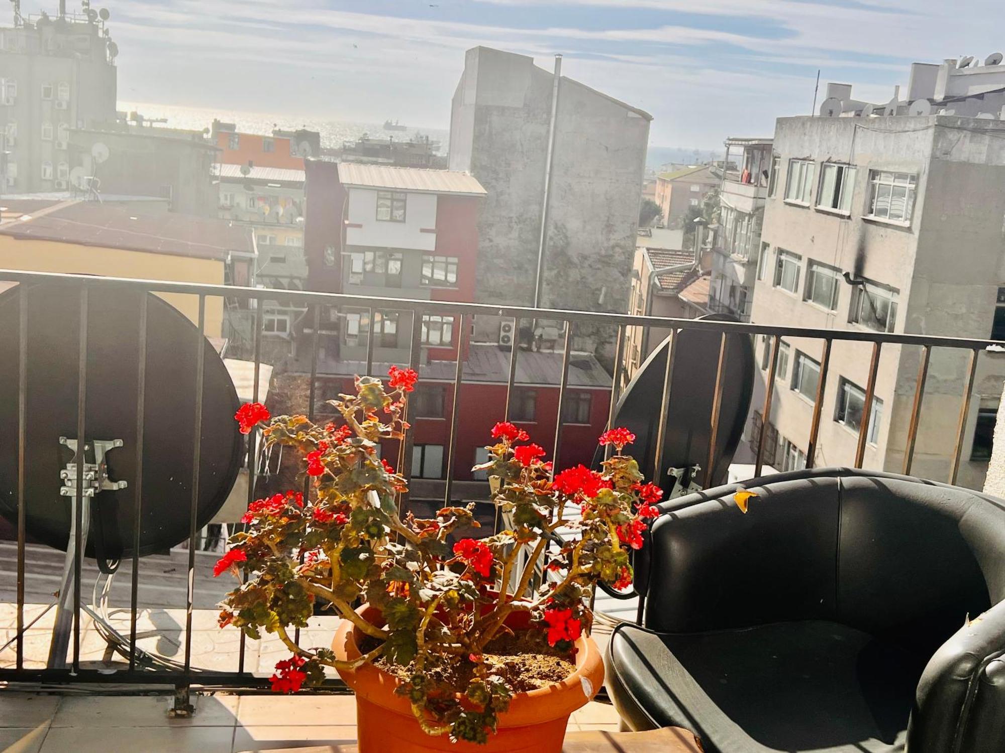 Otel Grand Sami Истанбул Екстериор снимка
