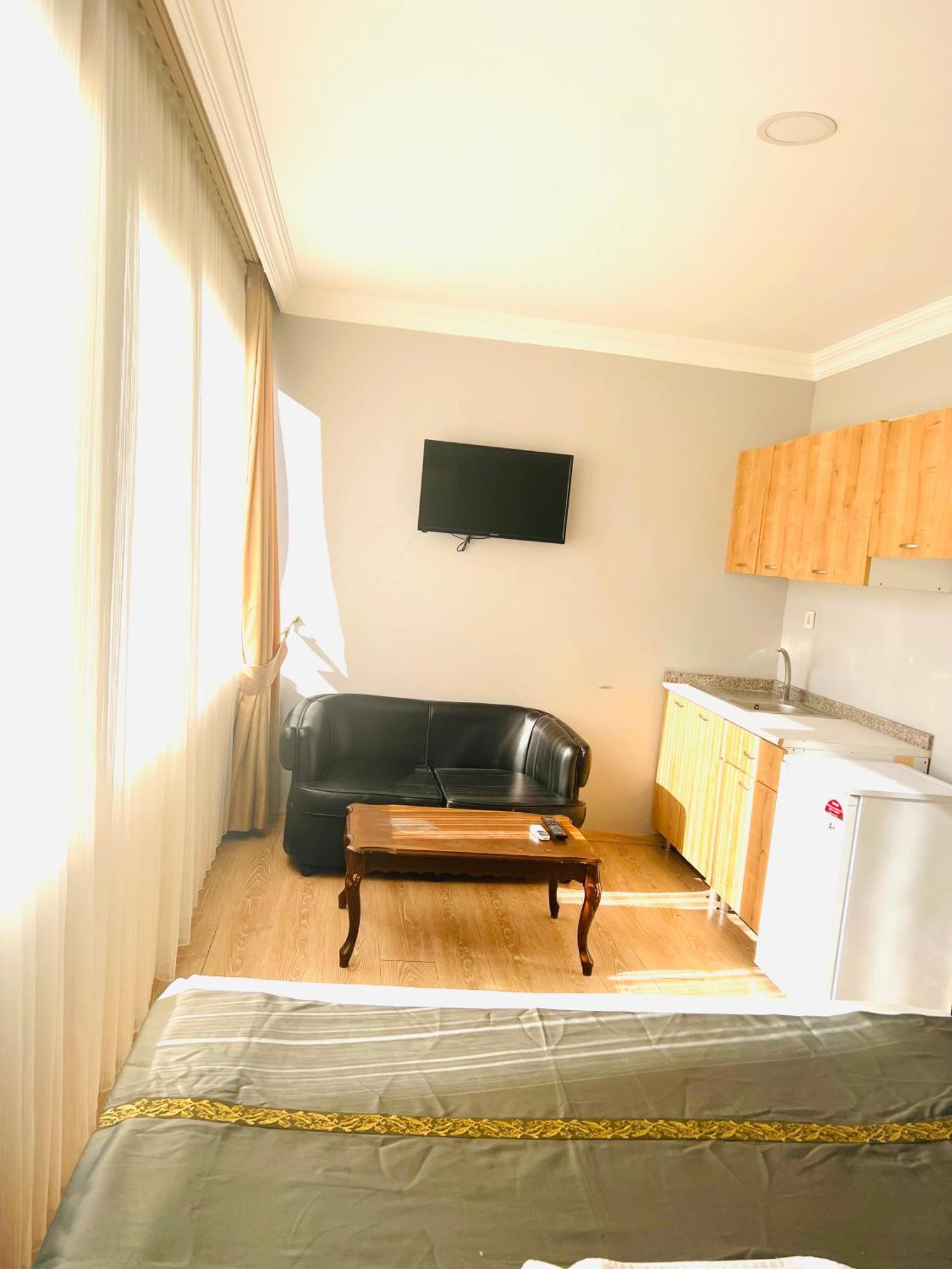 Otel Grand Sami Истанбул Екстериор снимка