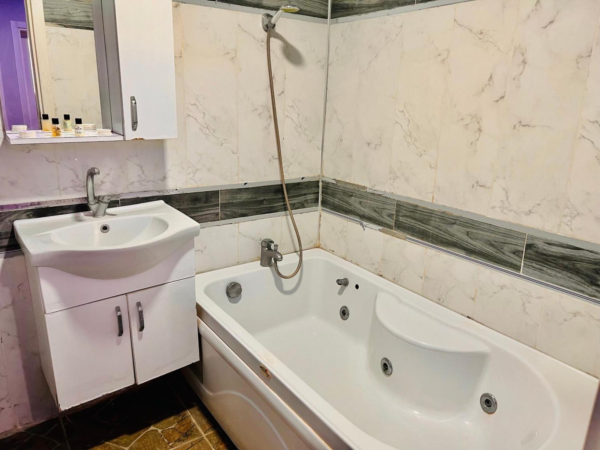 Otel Grand Sami Истанбул Екстериор снимка