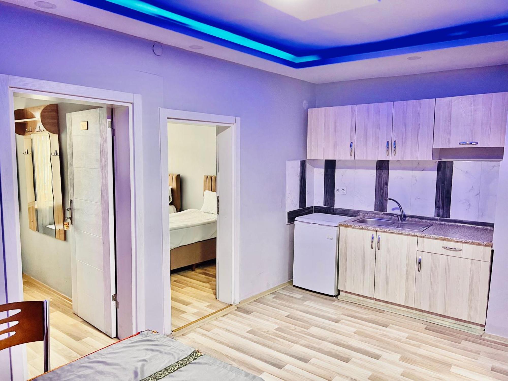 Otel Grand Sami Истанбул Екстериор снимка