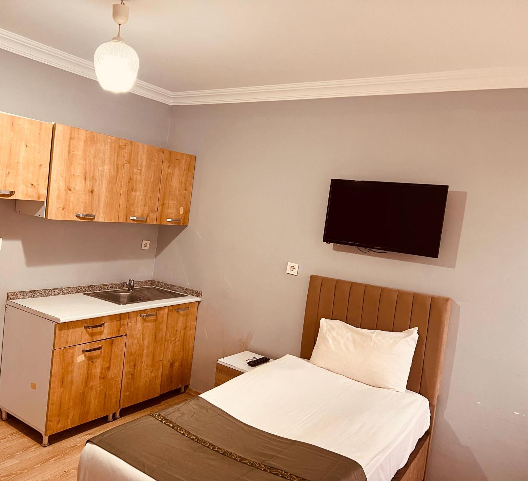 Otel Grand Sami Истанбул Екстериор снимка